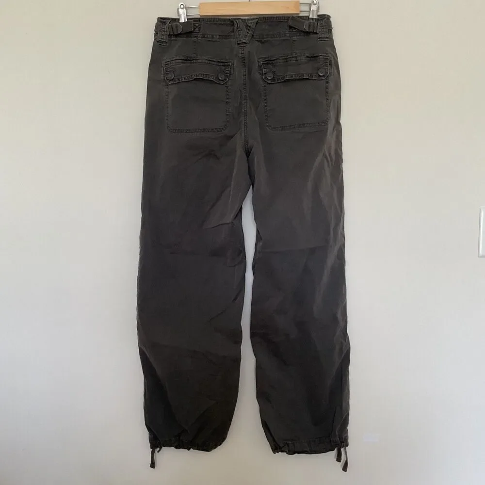 American Eagle Womens Stretch Parachute Cargo Pants Sz M Drawstring Hem Charcoal